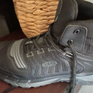Men's Keen Utility Kansas City Waterproof Mid (Carbon-Fiber Toe) Size 13